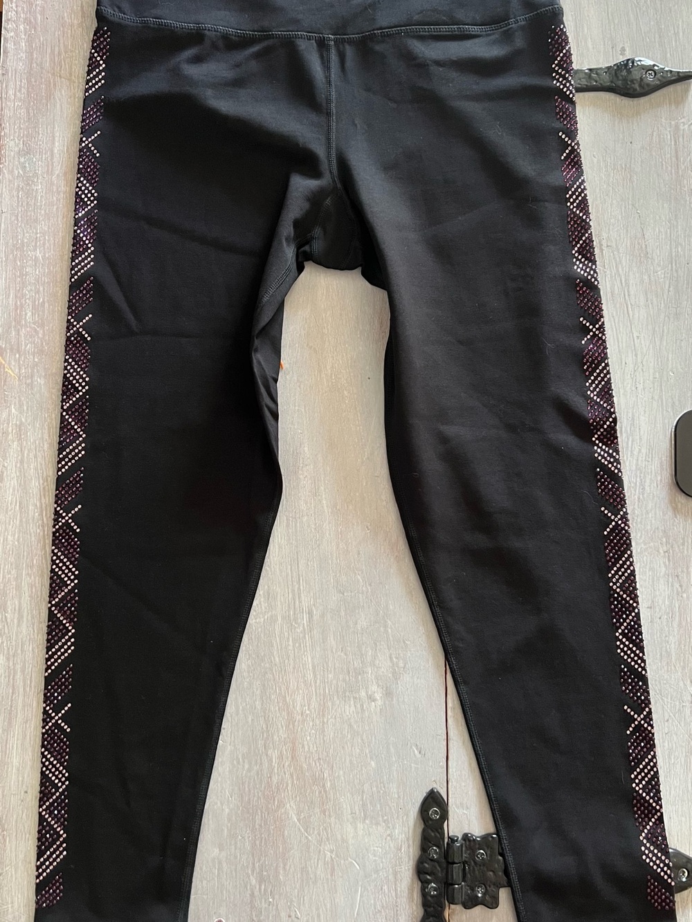Calvin Klein Performance Crop Leggings with rhinestone on sides Size Medium